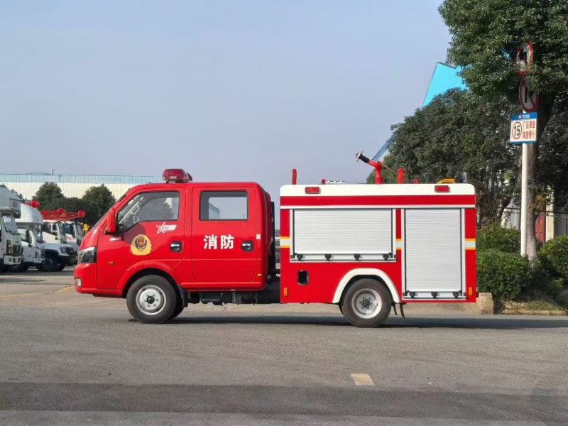 �|�L;���{���p��ˮ������܇