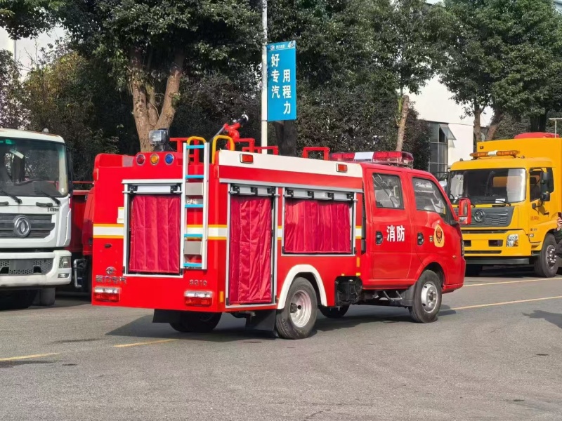 �|�L;���{���p��ˮ������܇